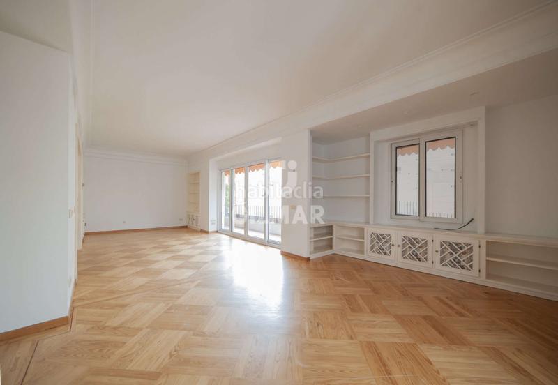 Foto a9d91ef3-a92a-41f2-91e7-5e1d85e96e6a. Rent flat with heating in Parque María Luisa -Giralda Sur Sevilla