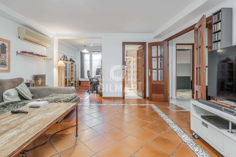 Foto 4a9595dd-ca94-41bb-bd61-7fcd2556c354. Casa aparellada amb calefacció piscina a Gelves