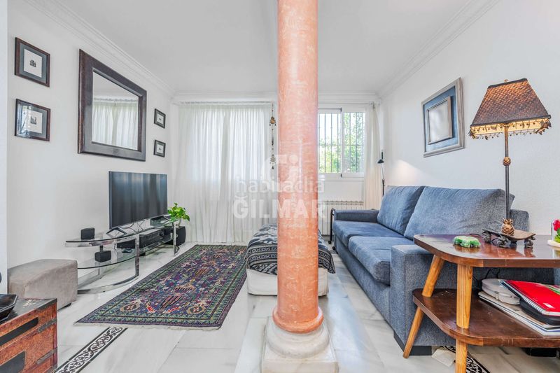 Foto f9860163-95c8-488f-9c83-1b17e3f548e5. Casa aparellada amb calefacció piscina a Gelves