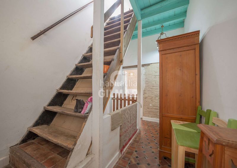 Foto 7af4ec77-73e5-4b89-9f7d-23e0eb7f7d43. Casa aparellada amb calefacció a Feria Sevilla