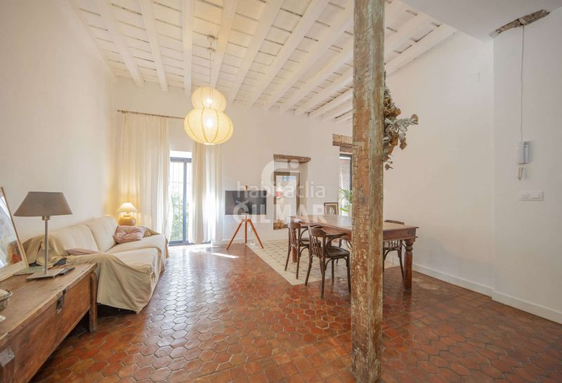Foto ae65a59a-a87e-4a6f-897a-c9ef32ae24d7. Casa aparellada amb calefacció a Feria Sevilla
