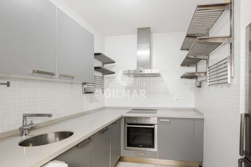 Foto 216a6633-b5a4-4839-961e-8a42c8e87740. Dúplex amb calefacció aparcament a Santa Catalina Sevilla