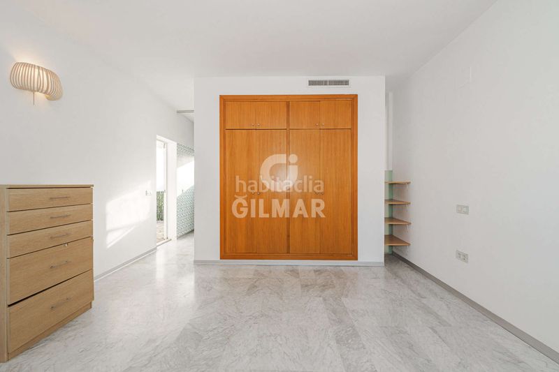 Foto 27bf8483-b78a-4732-b36a-56f93d0e3243. Dúplex amb calefacció aparcament a Santa Catalina Sevilla