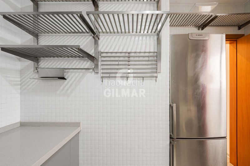 Foto 57c80661-3113-468c-abc4-a30359d6bae4. Dúplex amb calefacció aparcament a Santa Catalina Sevilla