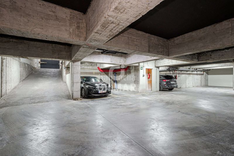 Foto a2cd7c76-3fda-4ca9-b9ed-be001fc8775a. Dúplex amb calefacció aparcament a Santa Catalina Sevilla