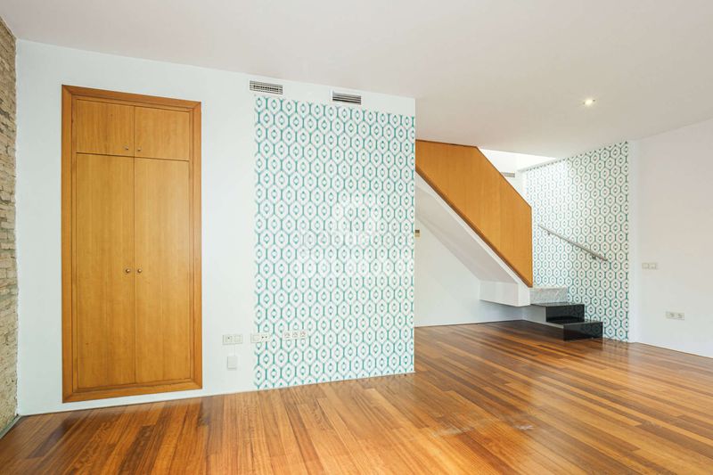 Foto d6358c60-9117-4680-86b3-c0f9b5ad8acb. Dúplex amb calefacció aparcament a Santa Catalina Sevilla