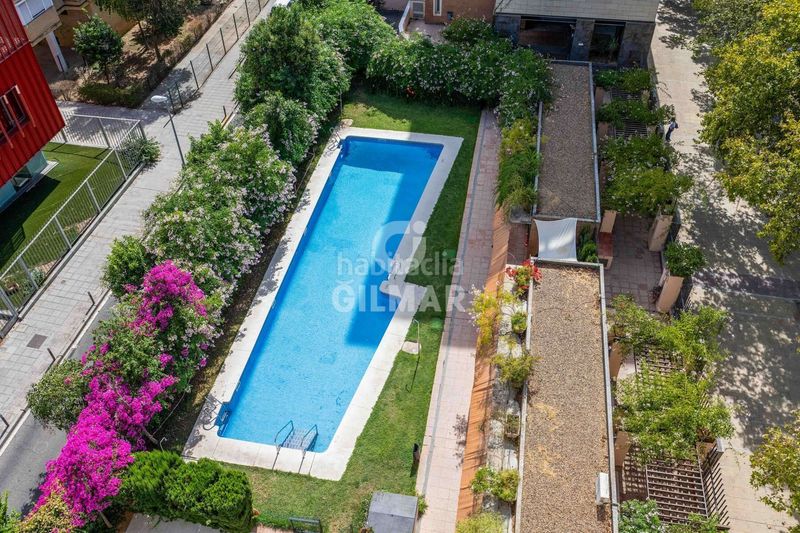 Foto b6e2db38-cd3a-4d51-afa4-fc7b395e81c5. Pis amb calefacció aparcament piscina a Doctor Barraquer - G. Renfe - Policlínico Sevilla