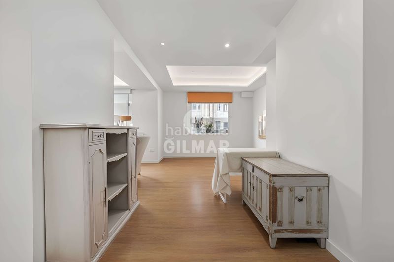 Foto 6916719c-df3f-4c71-845c-3d8dfdfb83bc. Pis amb calefacció aparcament a Los Remedios Sevilla