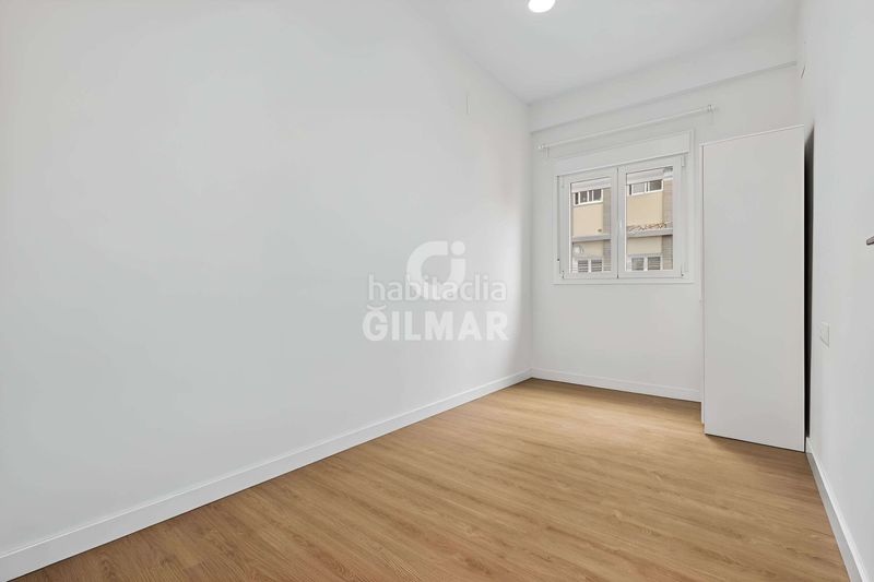 Foto 8c4eeee7-cb48-4379-9998-4305bcf69ee0. Pis amb calefacció aparcament a Los Remedios Sevilla