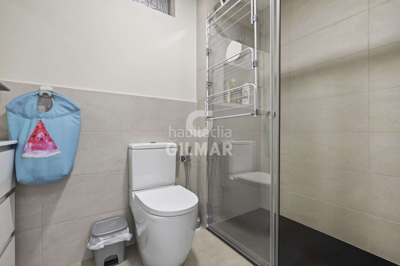 Foto ae306d57-5a5f-4c62-bff9-e90dea6b0fd6. Pis amb calefacció aparcament a Los Remedios Sevilla