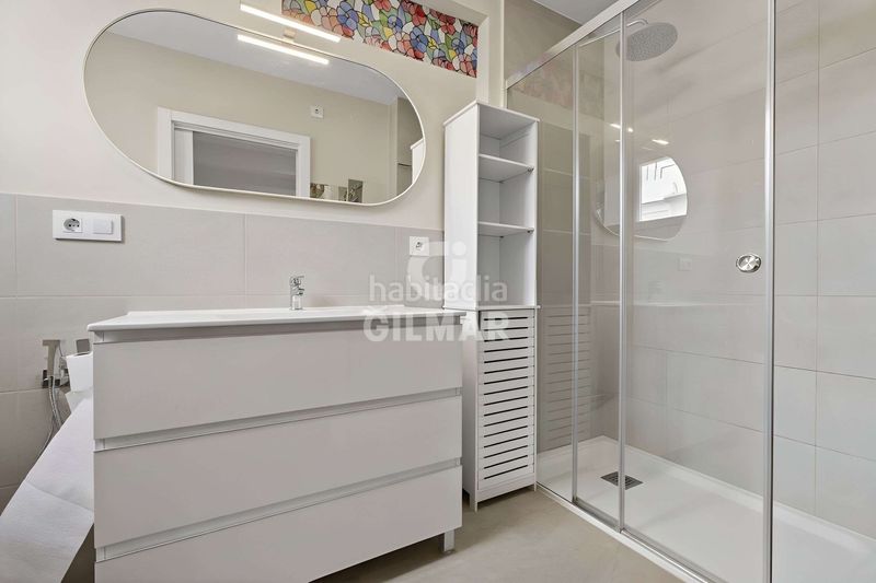 Foto e69a6d40-fc08-4e7e-885f-04223a4f9df8. Pis amb calefacció aparcament a Los Remedios Sevilla