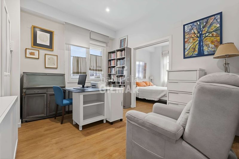 Foto edc47691-ae9e-4596-847a-71bfe5c1afbf. Pis amb calefacció aparcament a Los Remedios Sevilla