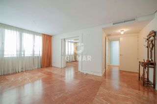 Miete Etagenwohnung in Triana Este. En el corazón del prestigioso barrio de los remedios, sevilla, s