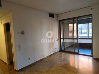 Lloguer Apartament a Triana Este. Se presenta un excelente apartamento en el barrio de los remedio