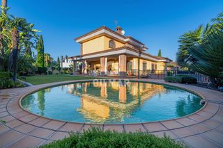 Xalet a Condequinto. Exclusivo chalet en condequinto elegancia, privacidad y carácter