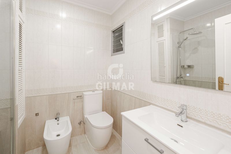 Foto 49139fb1-fbeb-4a7c-9391-94045de4af6b. Pis amb calefacció aparcament a Los Remedios Sevilla