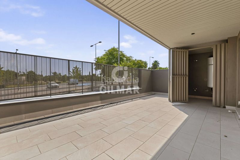 Foto 40581564-a9c1-4c6a-a752-93fb75960272. Planta baixa amb calefacció aparcament piscina a Tomares