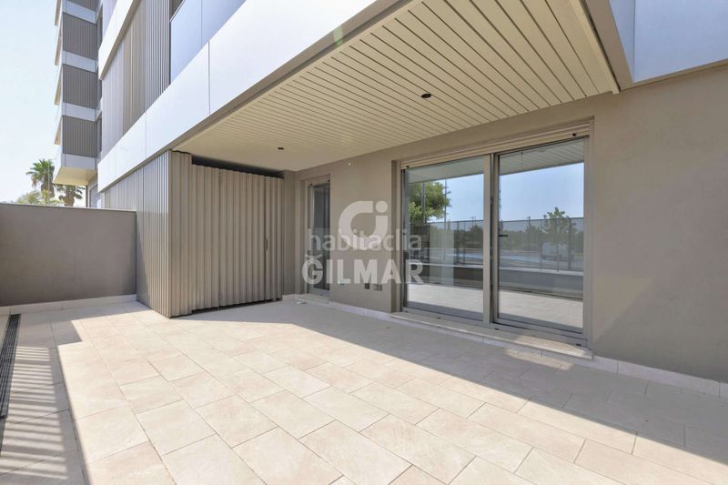 Foto 4192de32-d5e3-41fe-854a-51ad4f5a3be3. Planta baixa amb calefacció aparcament piscina a Tomares