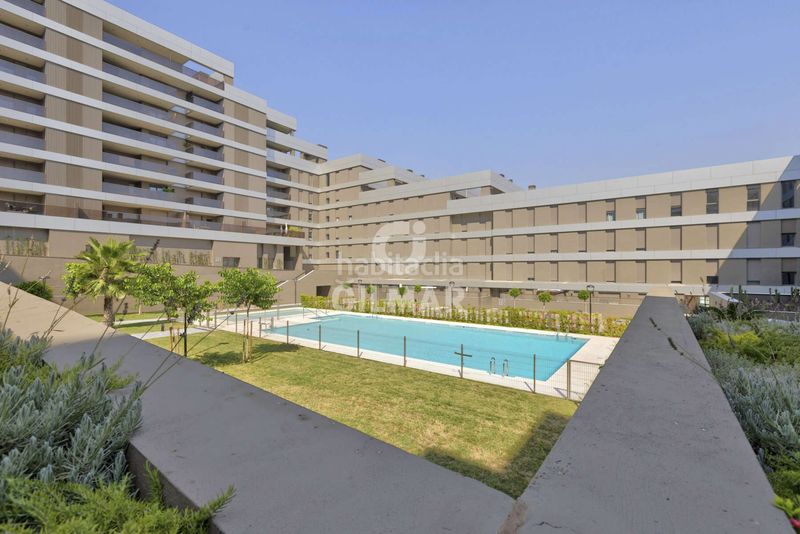 Foto 6d94c4b2-7897-4028-8819-cb1a2aceaba1. Planta baixa amb calefacció aparcament piscina a Tomares
