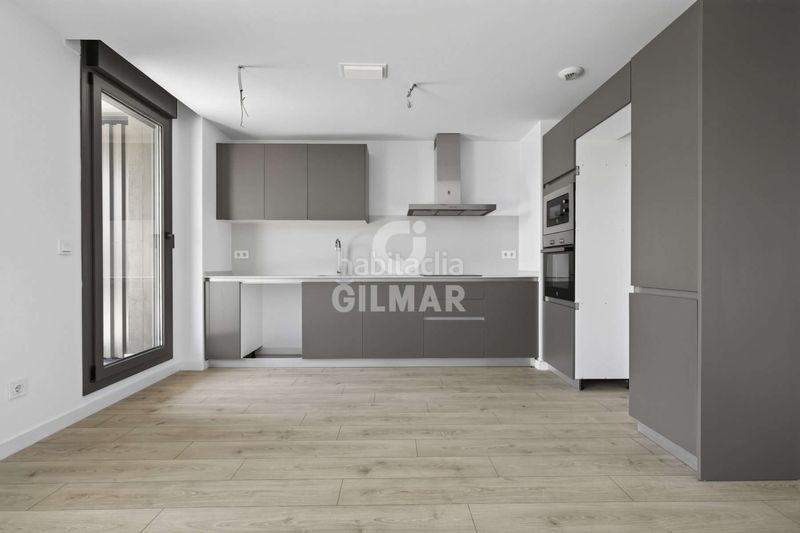 Foto e2b01c4e-04c4-4655-b526-3d37b4a8190a. Planta baixa amb calefacció aparcament piscina a Tomares