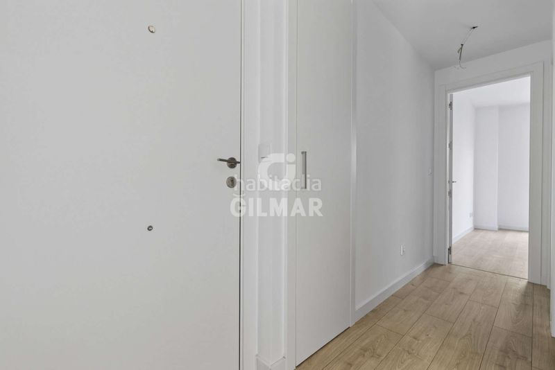 Foto fd4b1ed9-d6b9-47b6-a7c9-3a46e6469289. Planta baixa amb calefacció aparcament piscina a Tomares