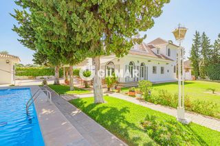 Chalet in Condequinto. Presentamos esta magnífica vivienda independiente situada en una