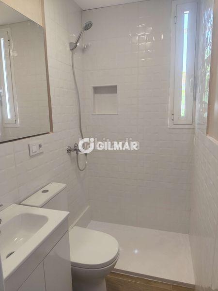 Foto f0522298-716d-4cbe-a05c-3dd4acdd1a95. Rent flat with heating in Ciudad Jardín Sevilla