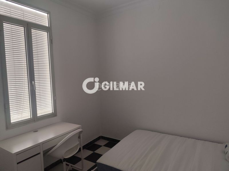 Foto f569cedd-b070-4f3a-b2c7-2929c9878e76. Rent flat with heating in Ciudad Jardín Sevilla