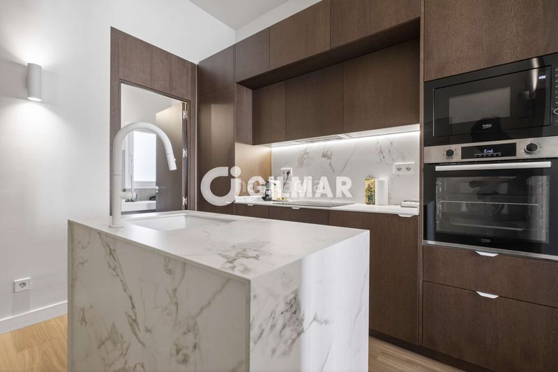Foto 0d92e1cb-bdea-4513-a934-634435bef241. Casa adossada amb calefacció a San Lorenzo Sevilla