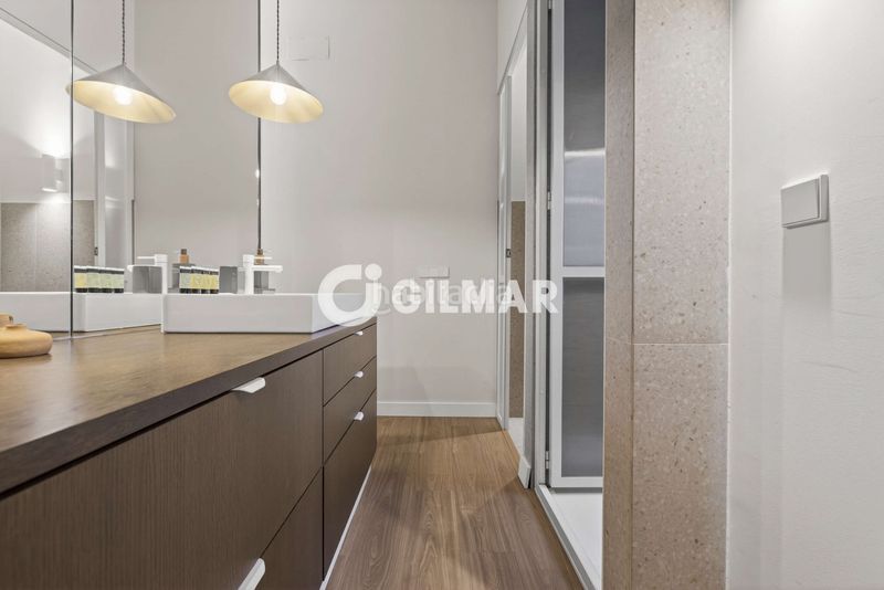 Foto 972da4e7-1284-4cd2-8a10-730efa8eb5aa. Casa adossada amb calefacció a San Lorenzo Sevilla