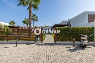 Casa adossada a Arco Norte - Avda España