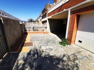 Semi detached house  N/a. Vivienda adosada 4 habitaciones, triplex venta piera
