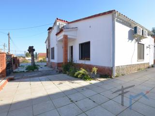 House  N/a. Vivienda aislada 3 habitaciones venta masquefa