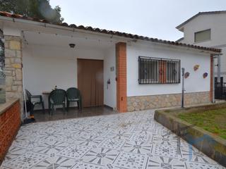 House  N/a. Vivienda aislada 5 habitaciones venta masquefa