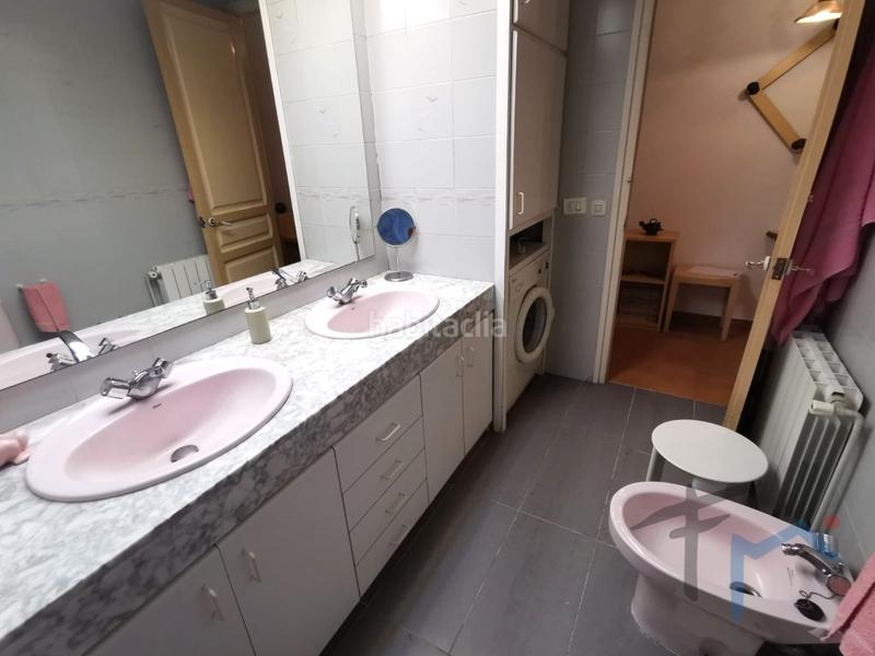 Foto ce691227-3cc0-4343-b4a1-358e964f8c1b. Semi detached house in Piera