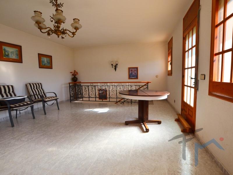 Foto 0de70ae3-0a91-41b1-8fe8-cb9bd3233cf5. Casa con parcheggio in Masquefa