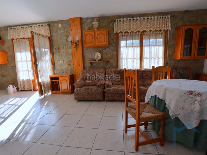 Foto d3be8da4-f234-439a-abc2-d01290de4df4. Casa con parcheggio in Masquefa