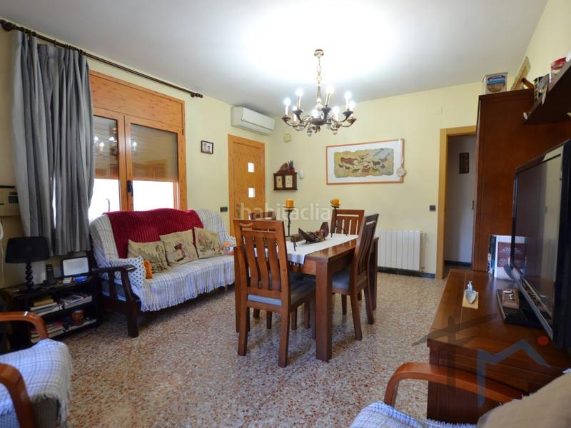 Foto 0107eed2-b43b-47a3-af65-7af4ebd949ed. Casa amb aparcament a Masquefa