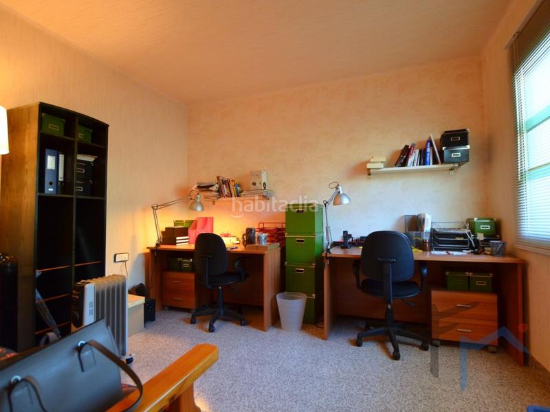 Foto f56f4c47-5504-4133-b5bd-bd12f3ddcd83. Casa a schiera con parcheggio in Masquefa