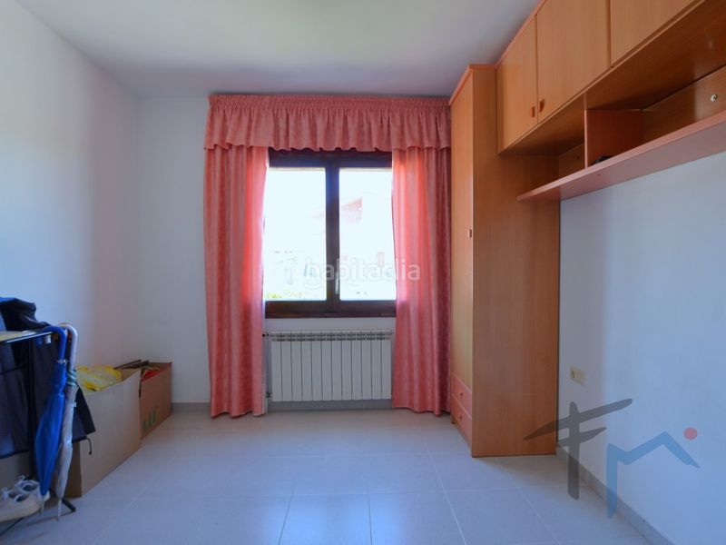 Foto 0fe01fbe-43db-46b9-8d9a-0b245d2d49aa. Casa amb aparcament a Masquefa