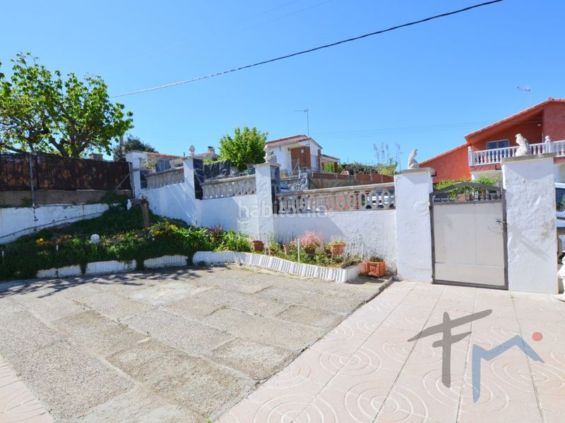 Foto 1625ceff-bd96-408b-849d-12f9494b705d. Casa amb aparcament a Masquefa