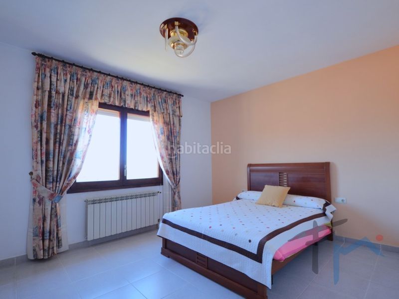 Foto 46834369-4807-439f-913a-4f820d96d77f. Casa amb aparcament a Masquefa