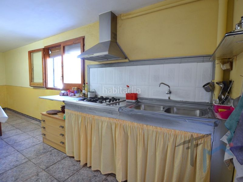 Foto 8fb9a806-eb21-4744-b0a6-e59965afd175. Casa amb aparcament a Masquefa