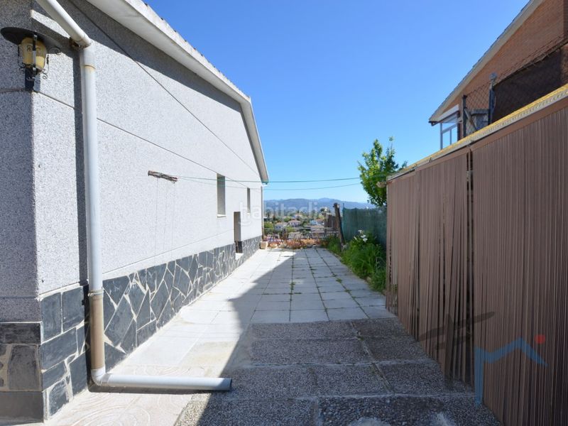 Foto a436f67a-5ffc-4d6d-9a3b-dbed7407b7e7. Casa amb aparcament a Masquefa