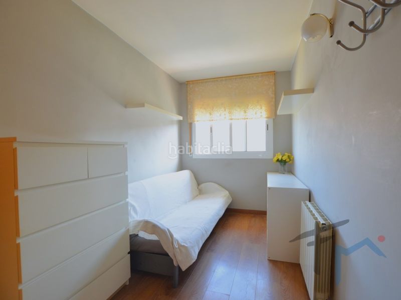 Foto 0bbb8db8-c917-431c-9185-4997add09469. Casa adossada amb aparcament a Masquefa