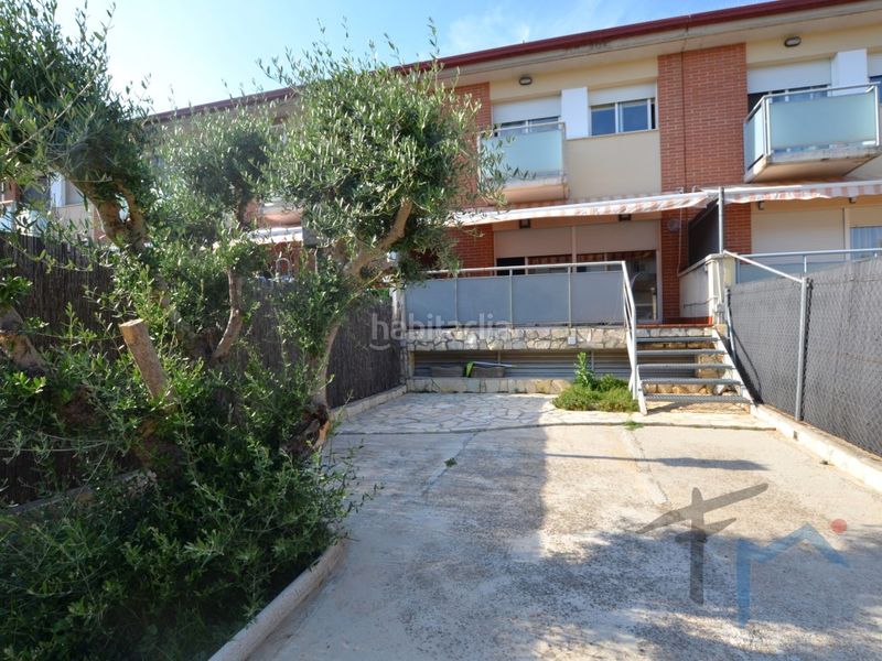 Foto 77a31936-2521-4909-a715-44fe8ff033d2. Casa adossada amb aparcament a Masquefa