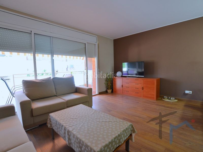 Foto aa85d62f-bd7f-4a0b-ae85-5327b750aa73. Casa adossada amb aparcament a Masquefa