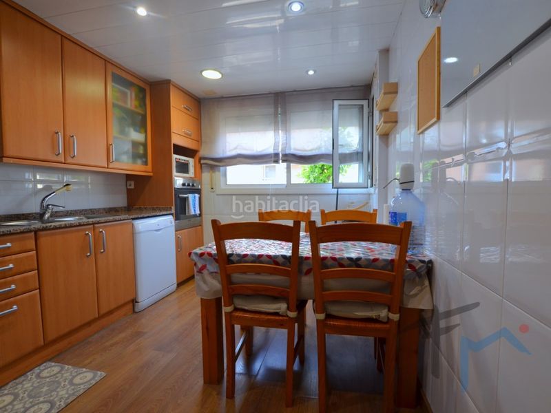 Foto ae2fb766-f40e-4456-a269-5538624ced15. Casa adossada amb aparcament a Masquefa