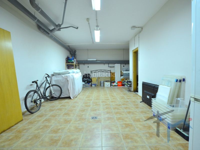 Foto f268b674-f1b7-4a95-8a00-1b3f9bc54979. Casa adossada amb aparcament a Masquefa