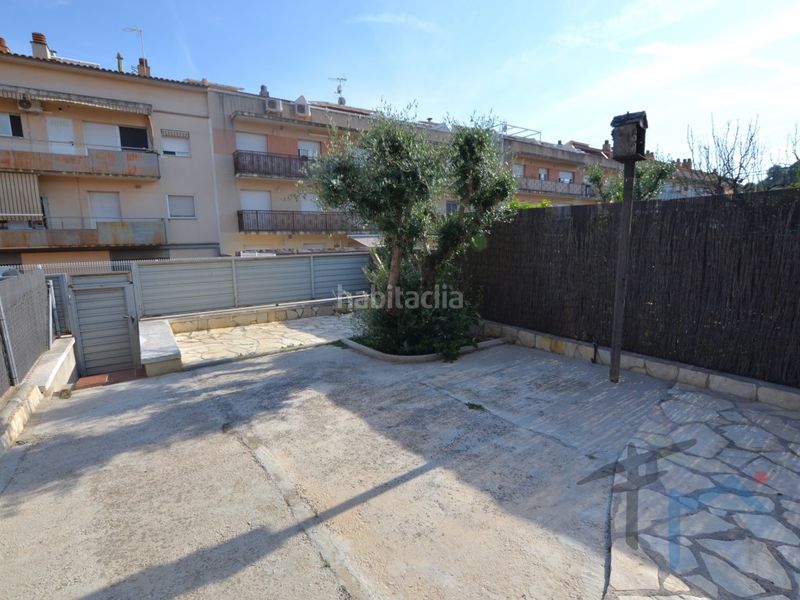 Foto f76e5cf6-36f2-4e15-954f-dbfbafb671f6. Casa adossada amb aparcament a Masquefa